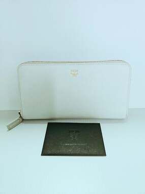 MCM White Pebbled Leather Logo Zip Around Wallet EUC